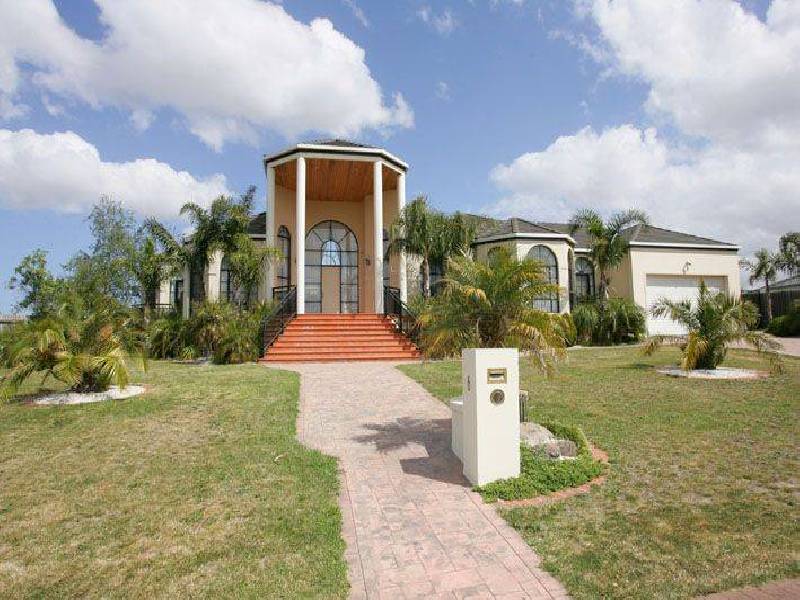 6 Sainsbury Court, Greenvale VIC 3059