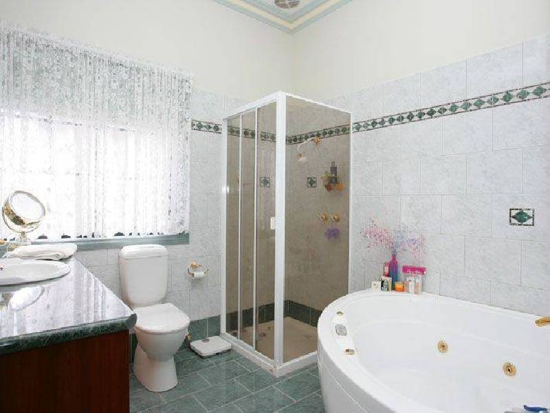 6 Sainsbury Court, Greenvale VIC 3059