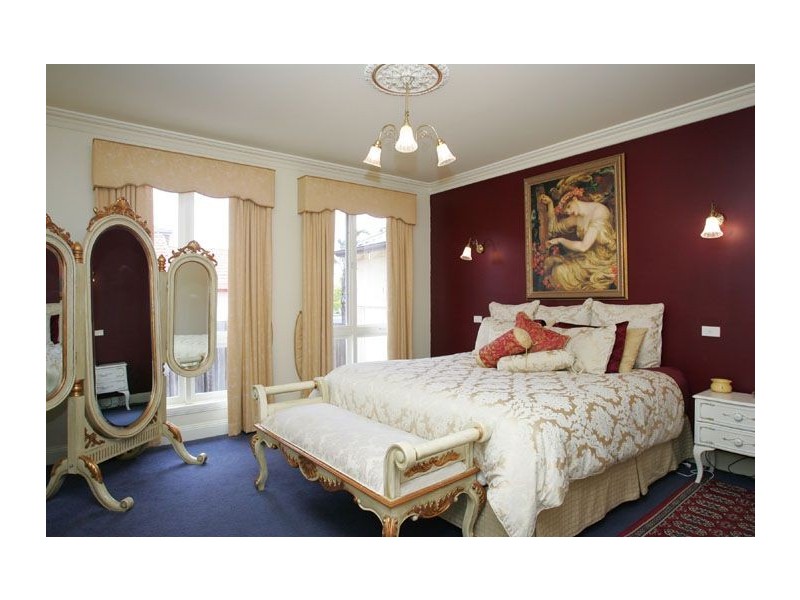 6 Dunfermline Avenue, Greenvale VIC 3059