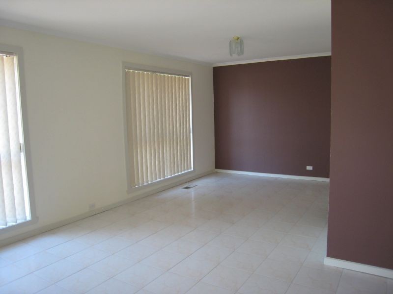 20 Hillcrest Drive, Westmeadows VIC 3049