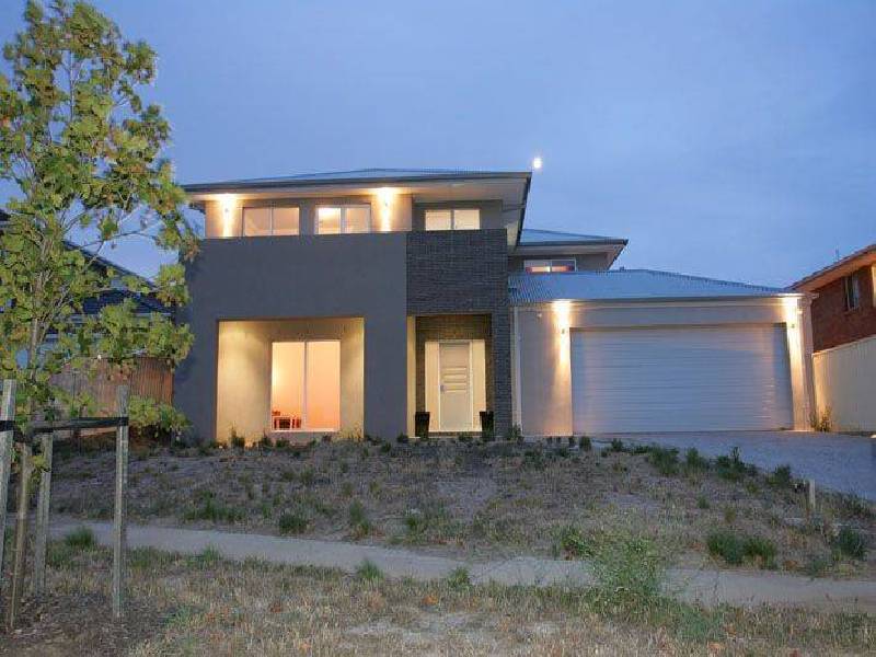 8 Trumpington Terrace, Attwood VIC 3049