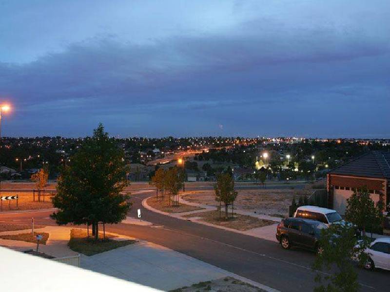 8 Trumpington Terrace, Attwood VIC 3049