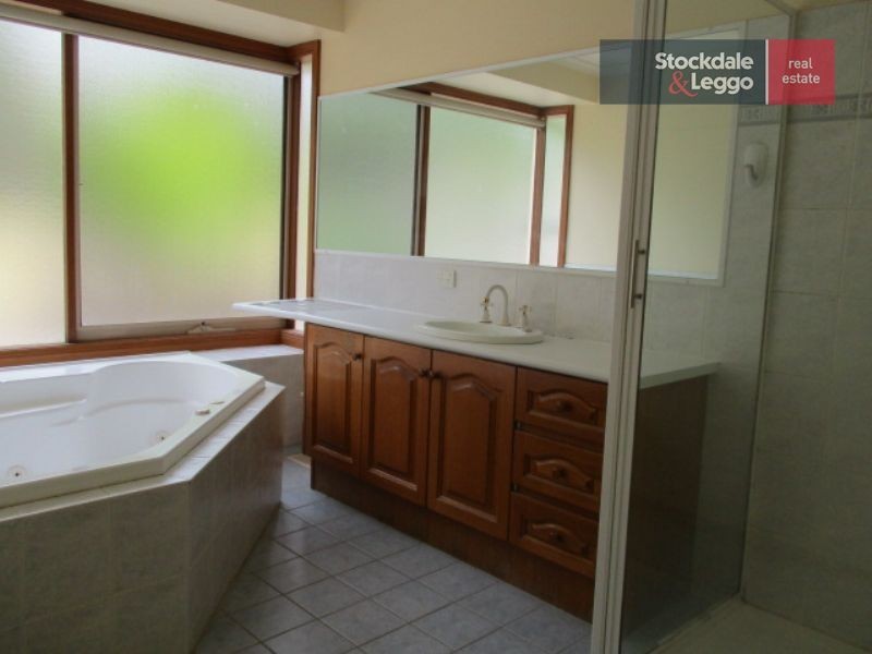 32 Piccidilly Court, Greenvale VIC 3059