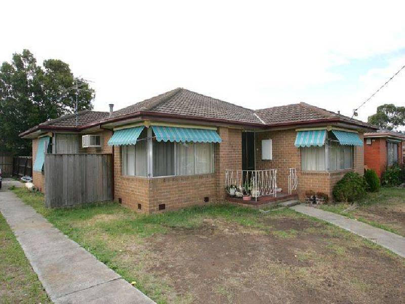 133 South Circular Road, Gladstone Park VIC 3043