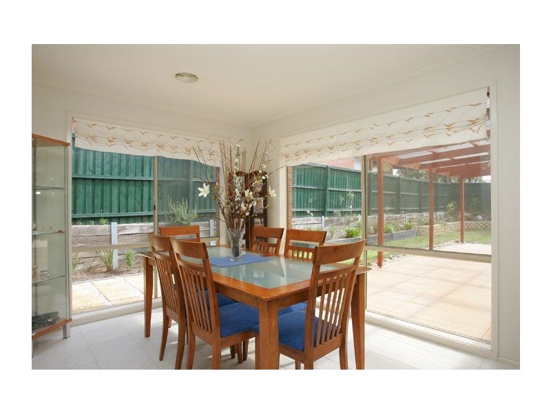 10 Castlehill Avenue, Greenvale VIC 3059