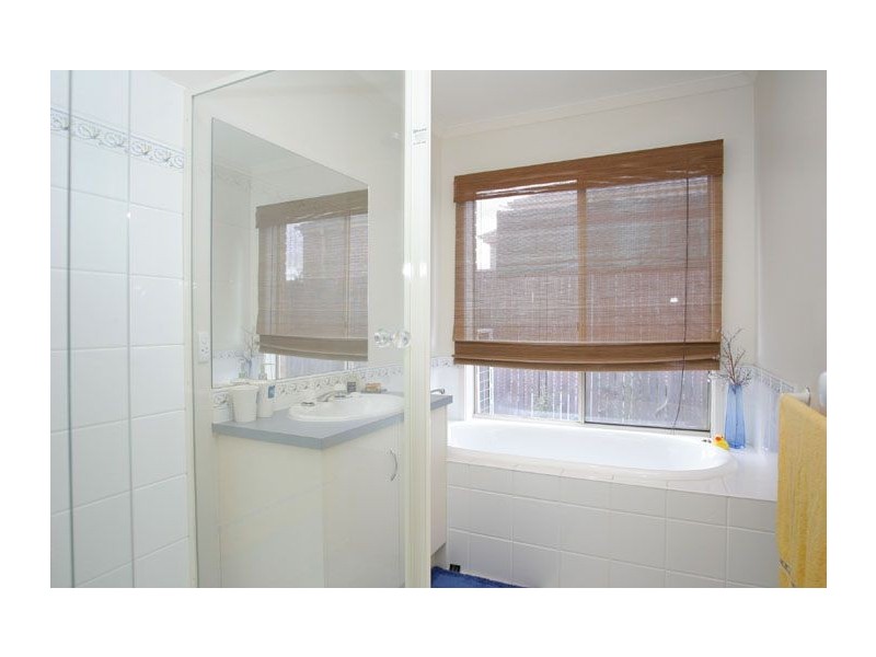 10 Castlehill Avenue, Greenvale VIC 3059