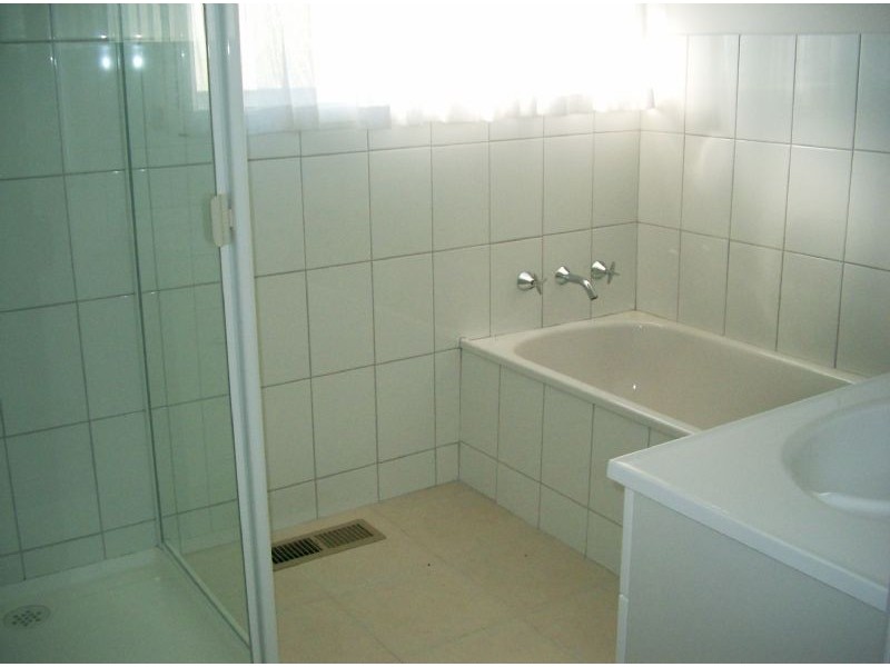 119 South Circular Road, Gladstone Park VIC 3043