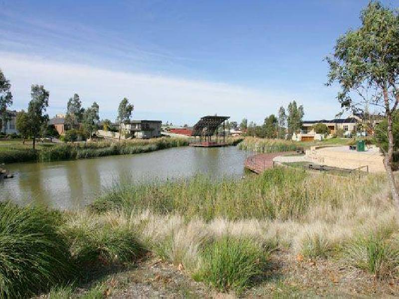 4 Chadwick Lane, Attwood VIC 3049