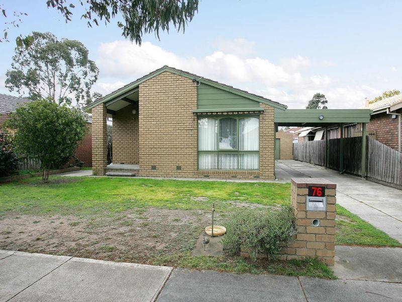 76 Lenoak Street, Gladstone Park VIC 3043