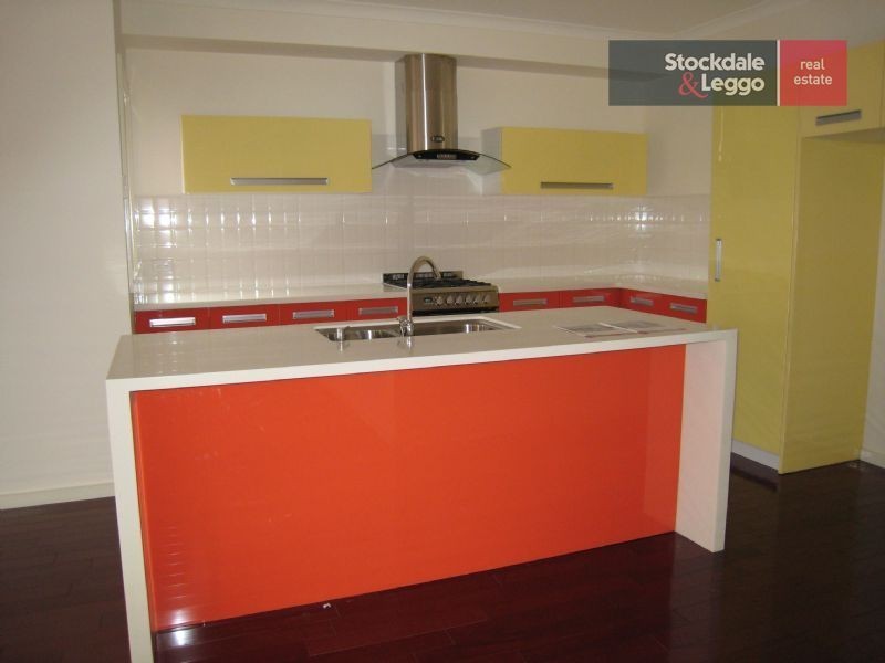 6 Vanderloo Road, Gowanbrae VIC 3043