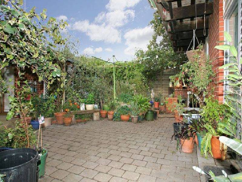 25 Payne Street, Gladstone Park VIC 3043