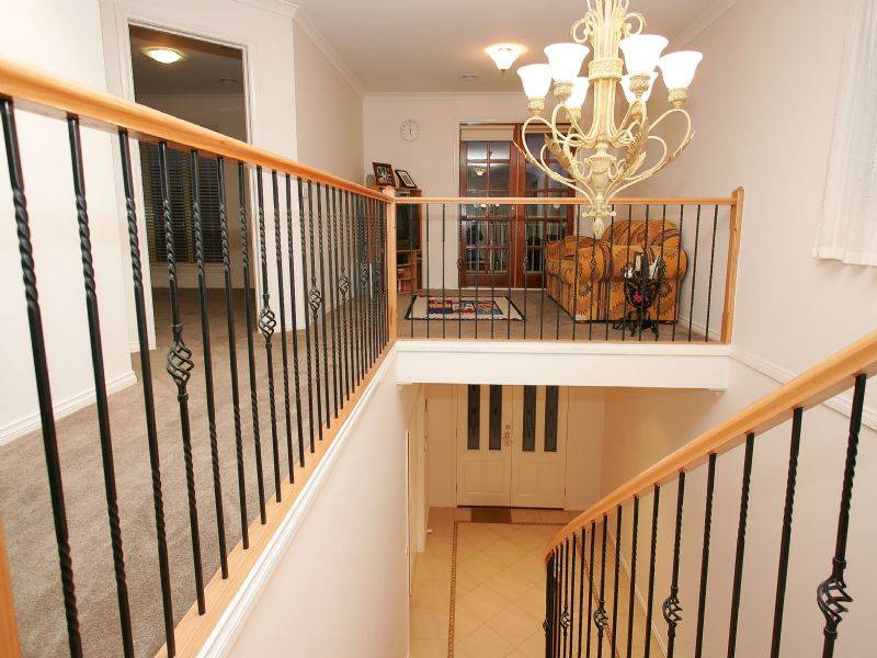 15 Stranraer Close, Greenvale VIC 3059