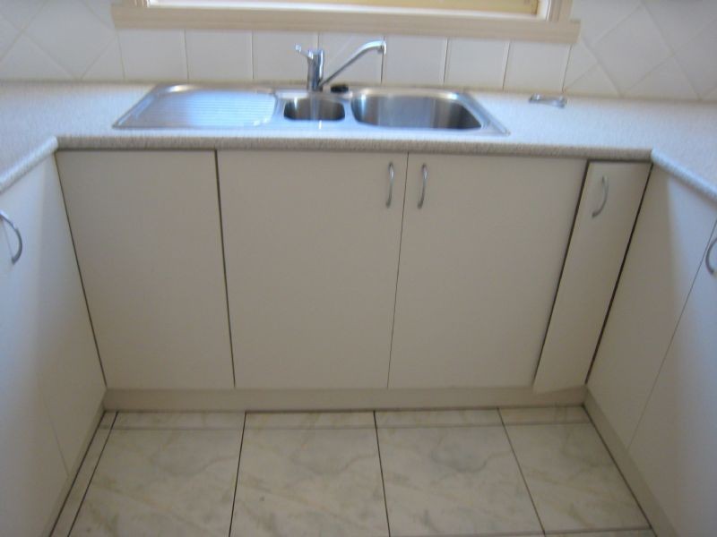 2/223 Johnstone Street, Westmeadows VIC 3049