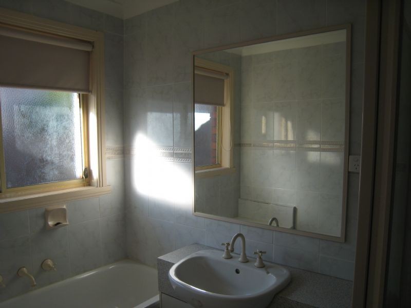 2/223 Johnstone Street, Westmeadows VIC 3049