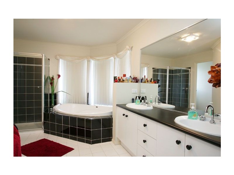20 Gowanbrae Drive, Gowanbrae VIC 3043