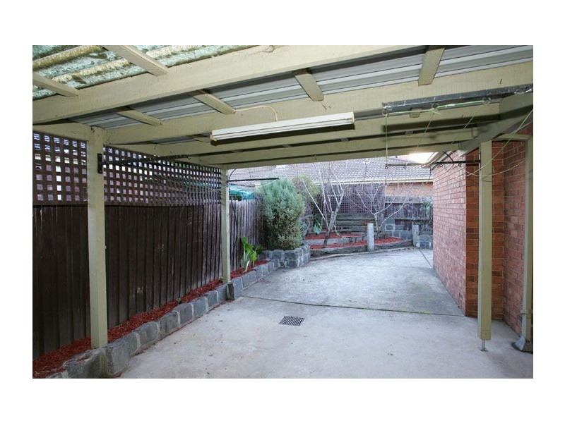 11 Bradford Avenue, Greenvale VIC 3059