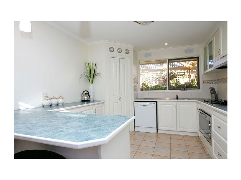 4 Lytham Court, Greenvale VIC 3059