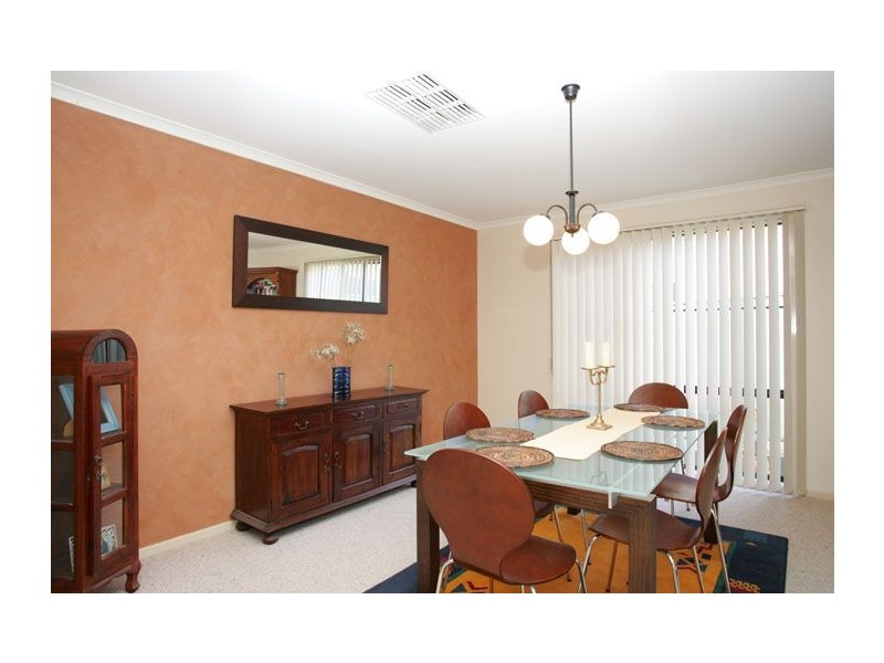 74 Alanbrae Terrace, Attwood VIC 3049