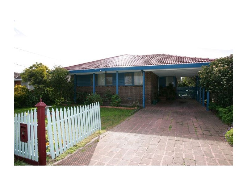 16 Dalkeith Avenue, Tullamarine VIC 3043
