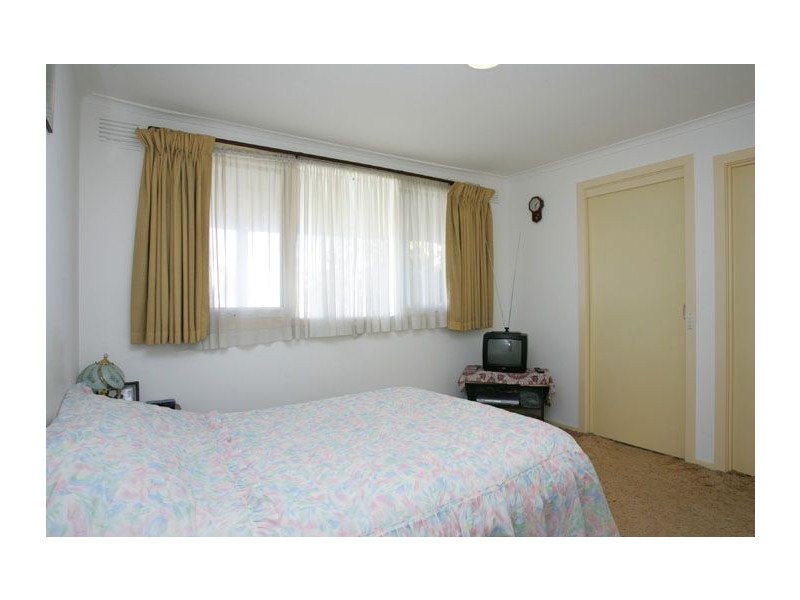 16 Dalkeith Avenue, Tullamarine VIC 3043