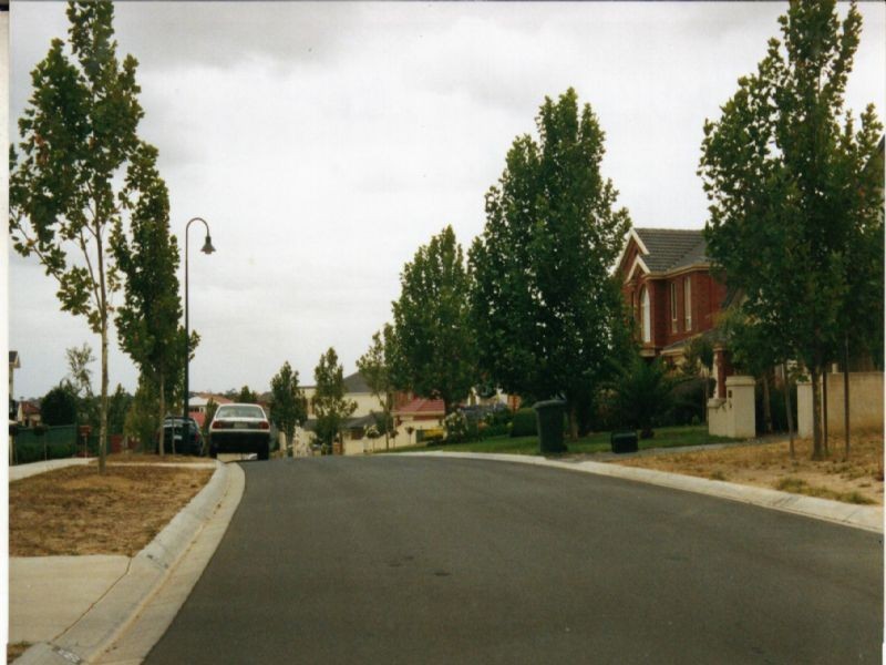 91 Stonebridge Way, Attwood VIC 3049