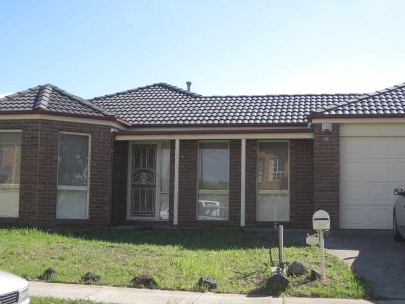 16 Salween Crescent, Roxburgh Park VIC 3064