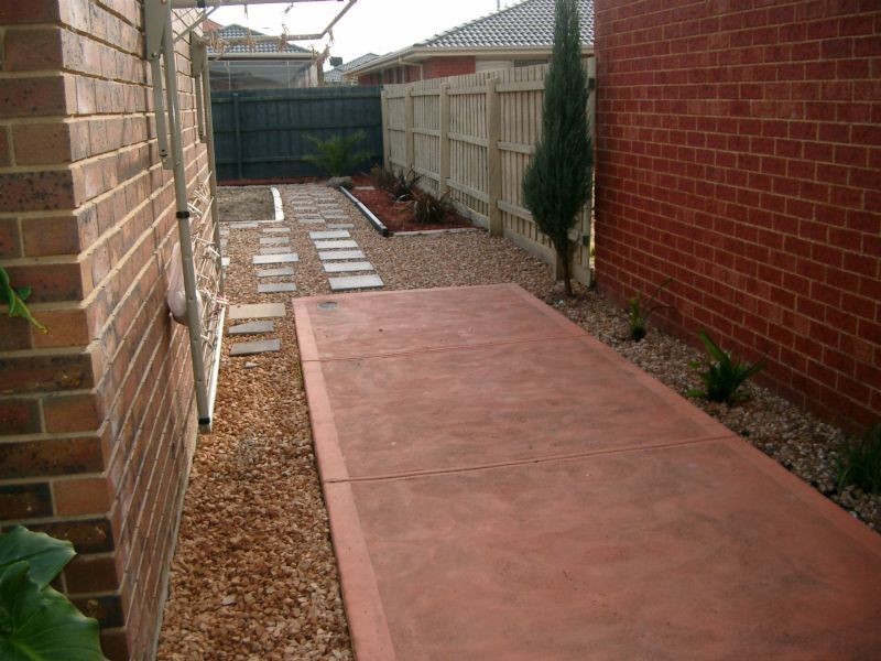 16 Salween Crescent, Roxburgh Park VIC 3064