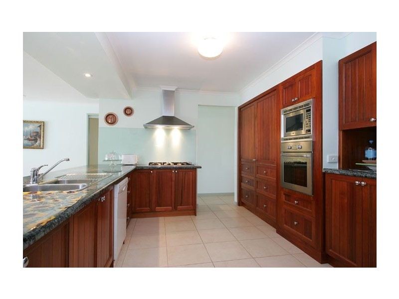 11 Inverness Mews, Greenvale VIC 3059