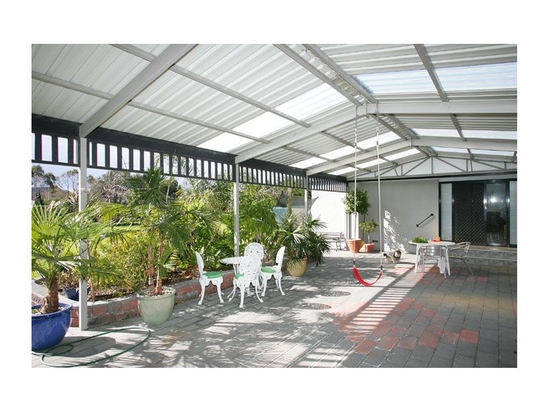 11 Inverness Mews, Greenvale VIC 3059