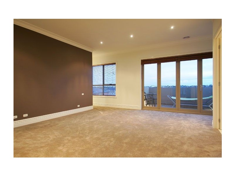 21 Trumpington Terrace, Attwood VIC 3049