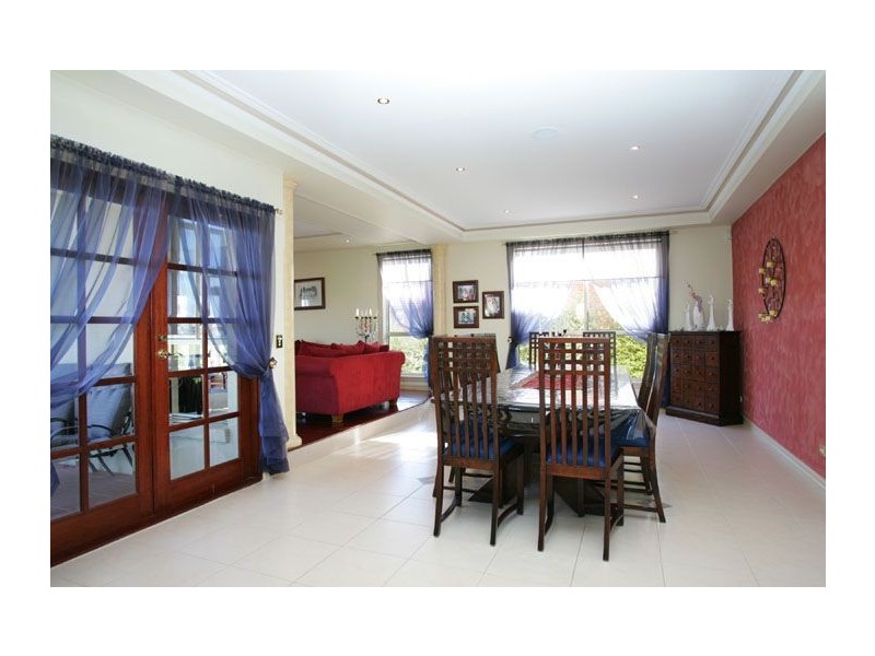 26 Arkley Drive, Greenvale VIC 3059