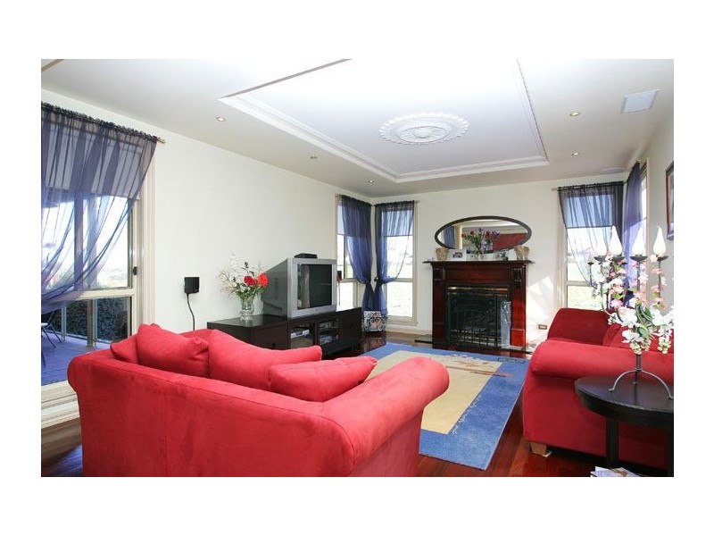 26 Arkley Drive, Greenvale VIC 3059