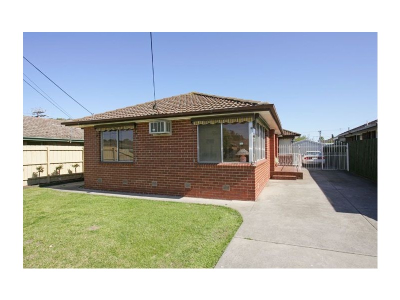 3 Christopher Crescent, Tullamarine VIC 3043