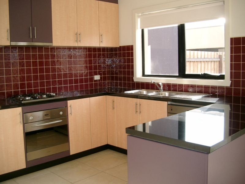 17 Orlando Drive, Roxburgh Park VIC 3064