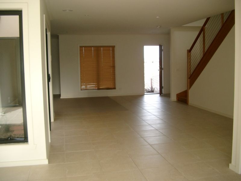 17 Orlando Drive, Roxburgh Park VIC 3064