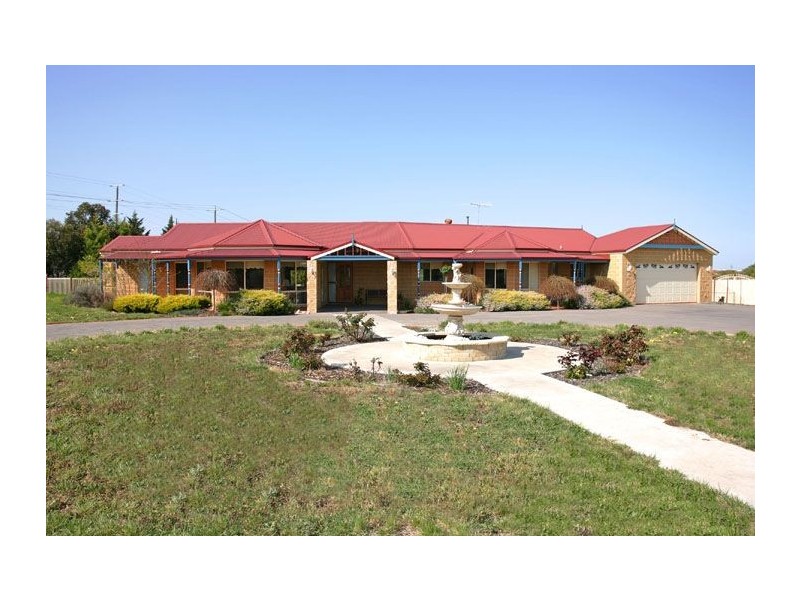 8 Welburn Place, Greenvale VIC 3059