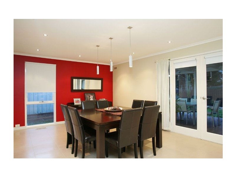 63 Lenoak Street, Gladstone Park VIC 3043