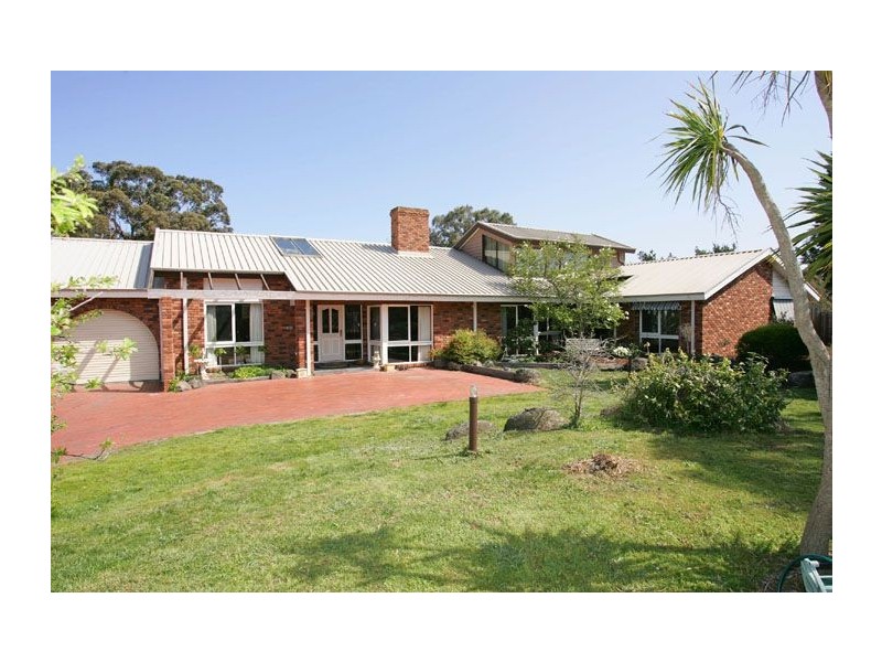 16 Buchanan Place, Greenvale VIC 3059
