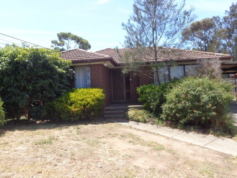 38 Handsworth Cres, Tullamarine VIC 3043