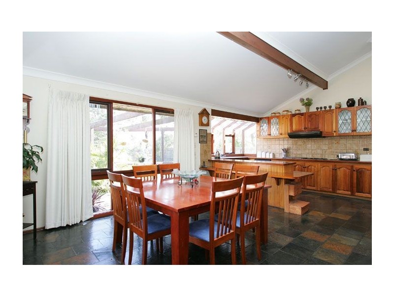 16 Buchanan Place, Greenvale VIC 3059