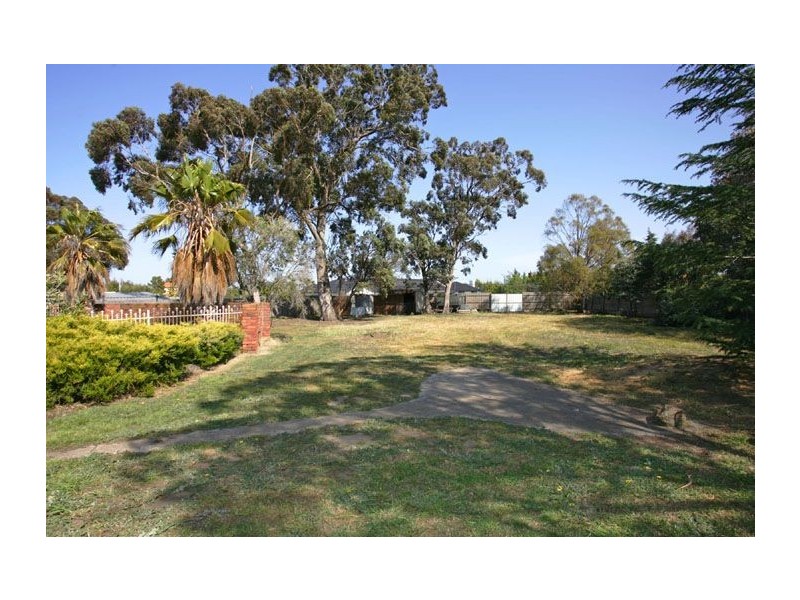 16 Buchanan Place, Greenvale VIC 3059