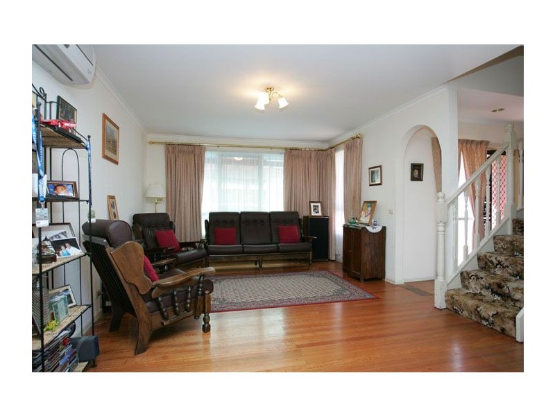 3 Baxter Close, Gladstone Park VIC 3043