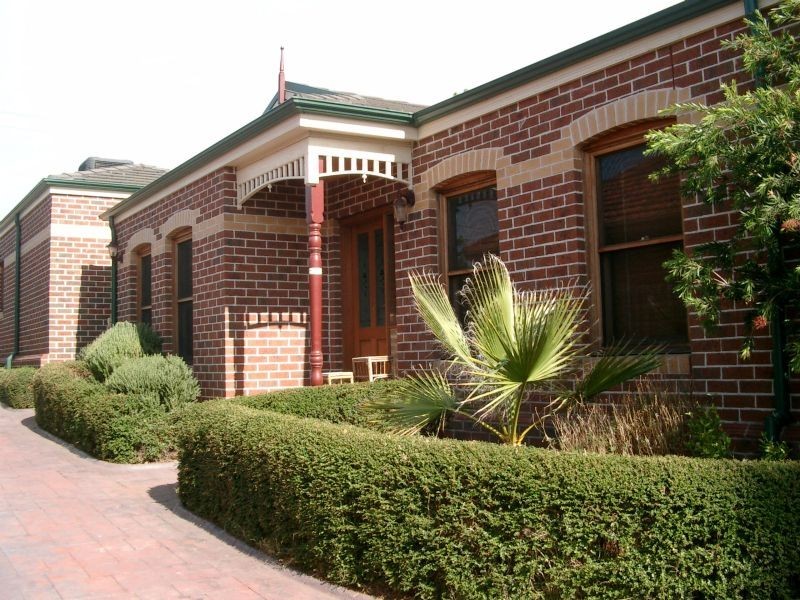 2/10 Forman Street, Westmeadows VIC 3049