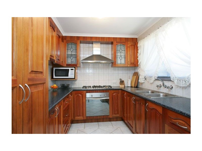 5 Rodwell Place, Gladstone Park VIC 3043