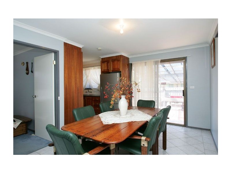 5 Rodwell Place, Gladstone Park VIC 3043