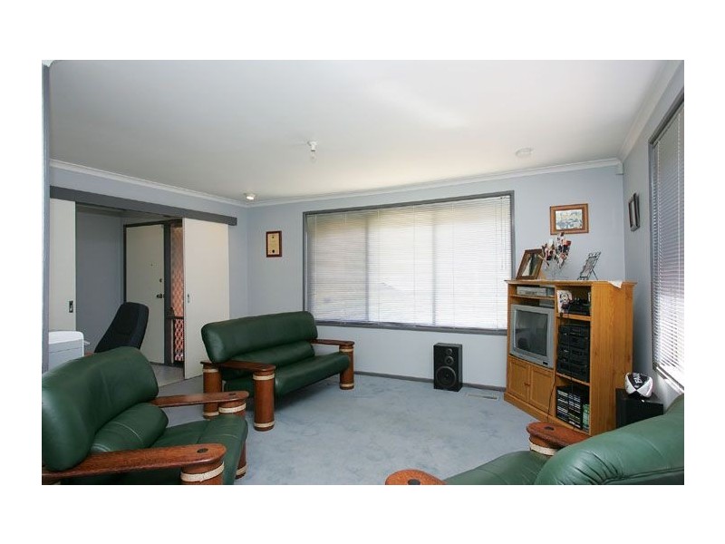 5 Rodwell Place, Gladstone Park VIC 3043