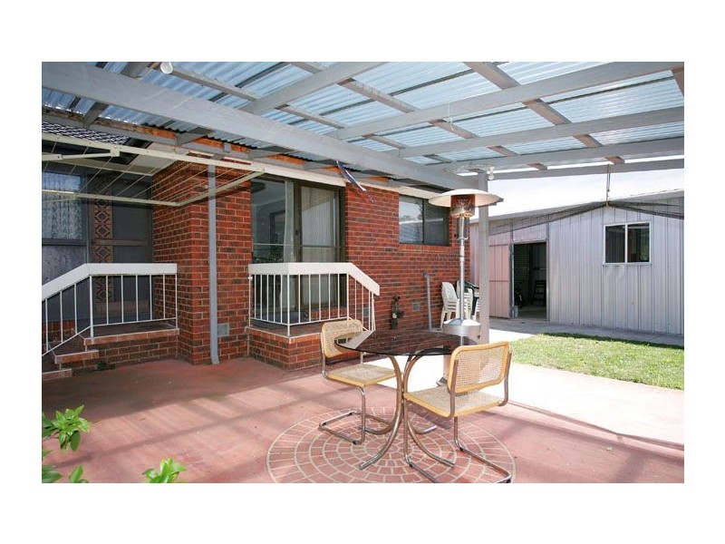 5 Rodwell Place, Gladstone Park VIC 3043