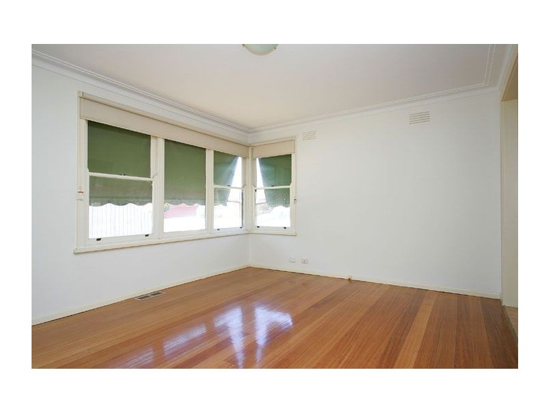 38 Tadstan Drive, Tullamarine VIC 3043