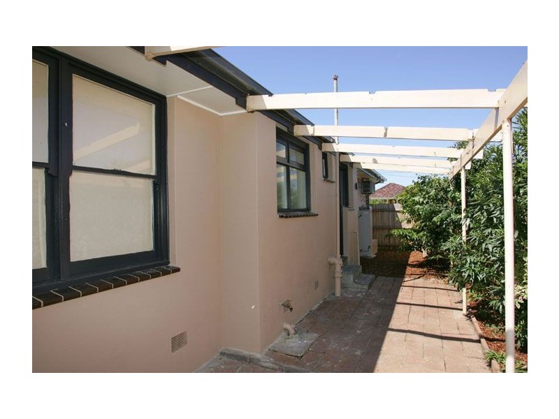 38 Tadstan Drive, Tullamarine VIC 3043