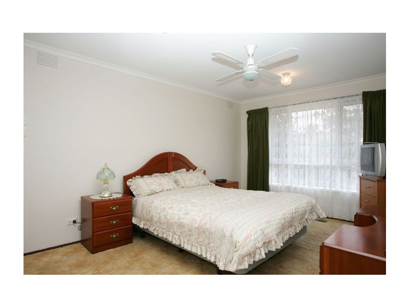 34 Lackenheath Drive, Tullamarine VIC 3043